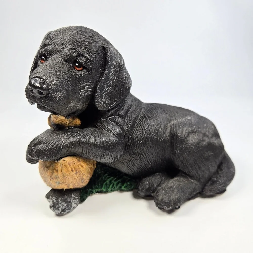 Vintage Living Stone Black Lab Hunting Dog Puppy Figurine with Duck‎ Decoy 1996